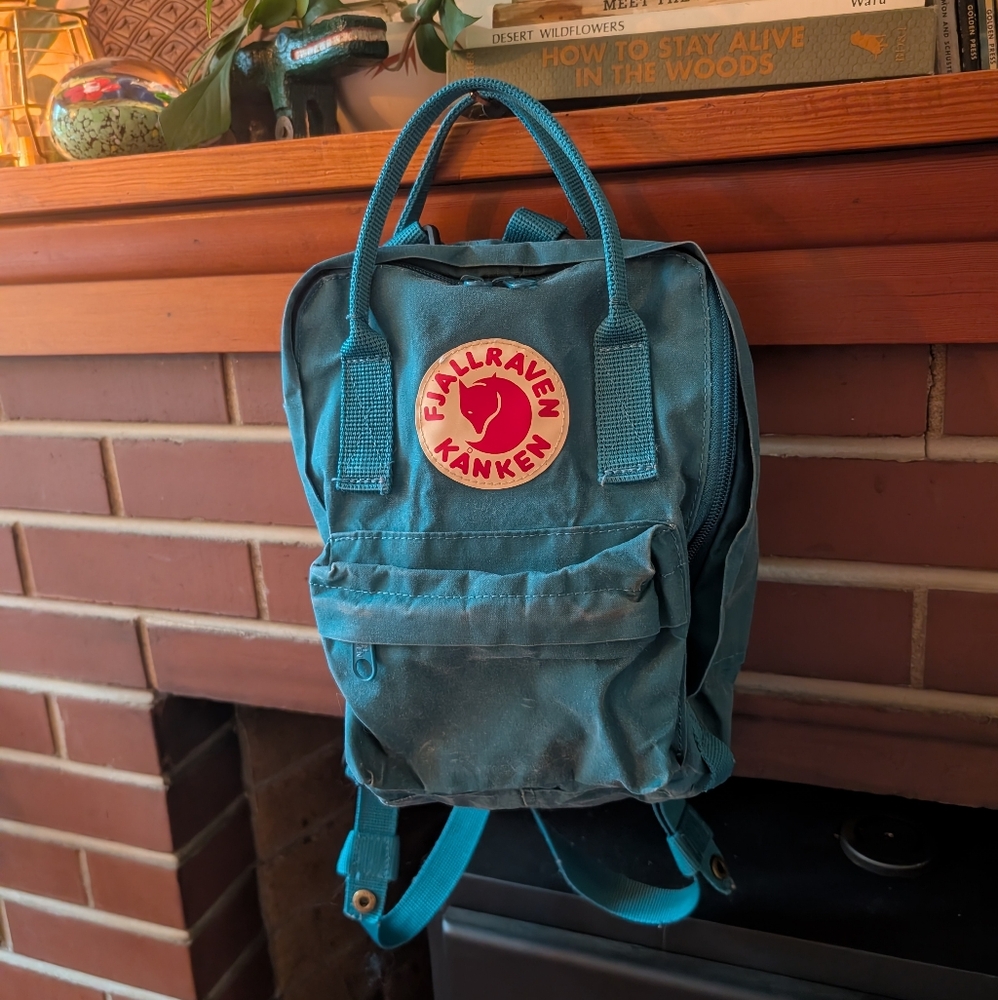 Fjallraven Kånken Teal Backpack